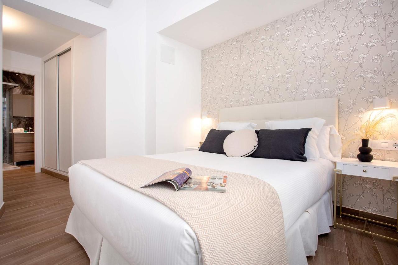 Genteel Home Pajaritos 17 Sevilla Bagian luar foto