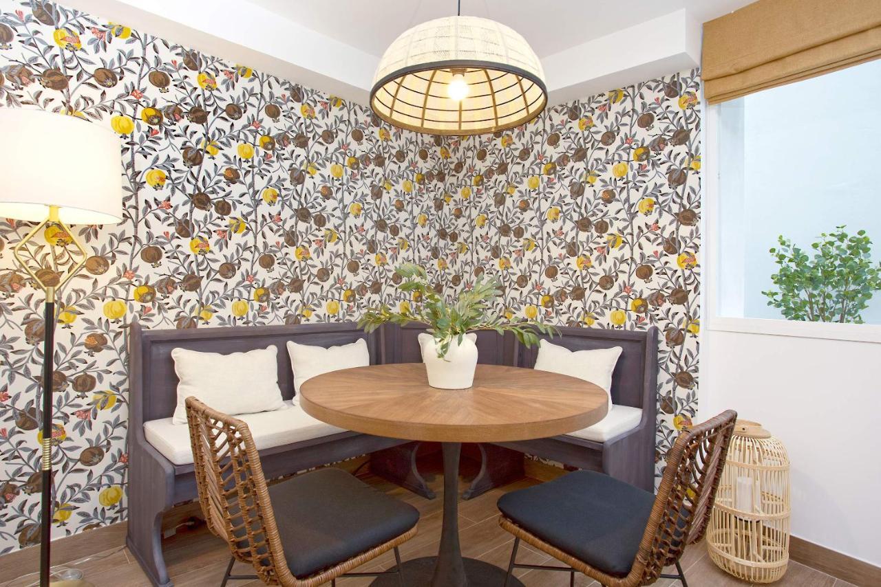 Genteel Home Pajaritos 17 Sevilla Bagian luar foto