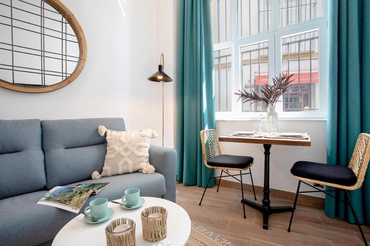 Genteel Home Pajaritos 17 Sevilla Bagian luar foto