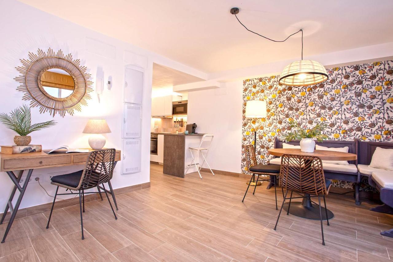 Genteel Home Pajaritos 17 Sevilla Bagian luar foto