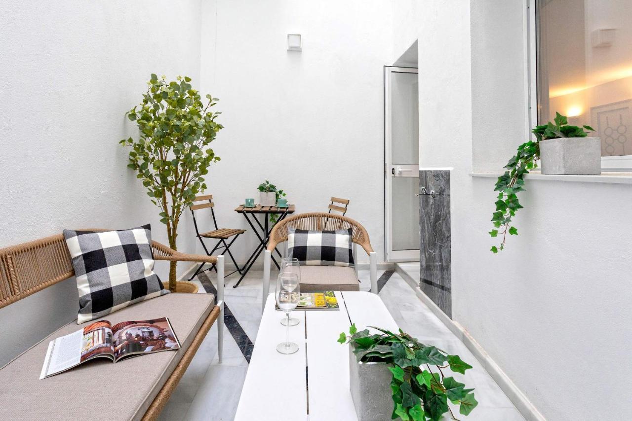 Genteel Home Pajaritos 17 Sevilla Bagian luar foto